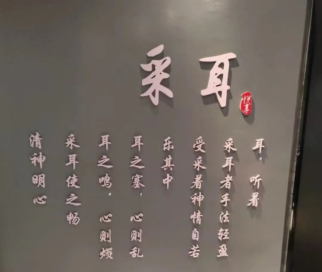 DƬ
